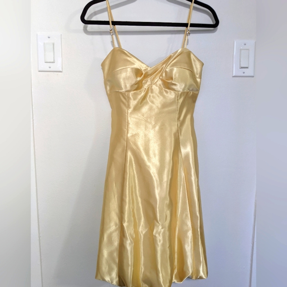 00s Laura Petites Gold Prom Dress Size 4